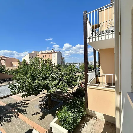 T2 Cabine, Parking, Cap D'agde - Fr-1-249-458 *