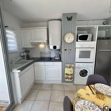 T2 Cabine, Parking, Cap D'agde - Fr-1-249-458 * Agde